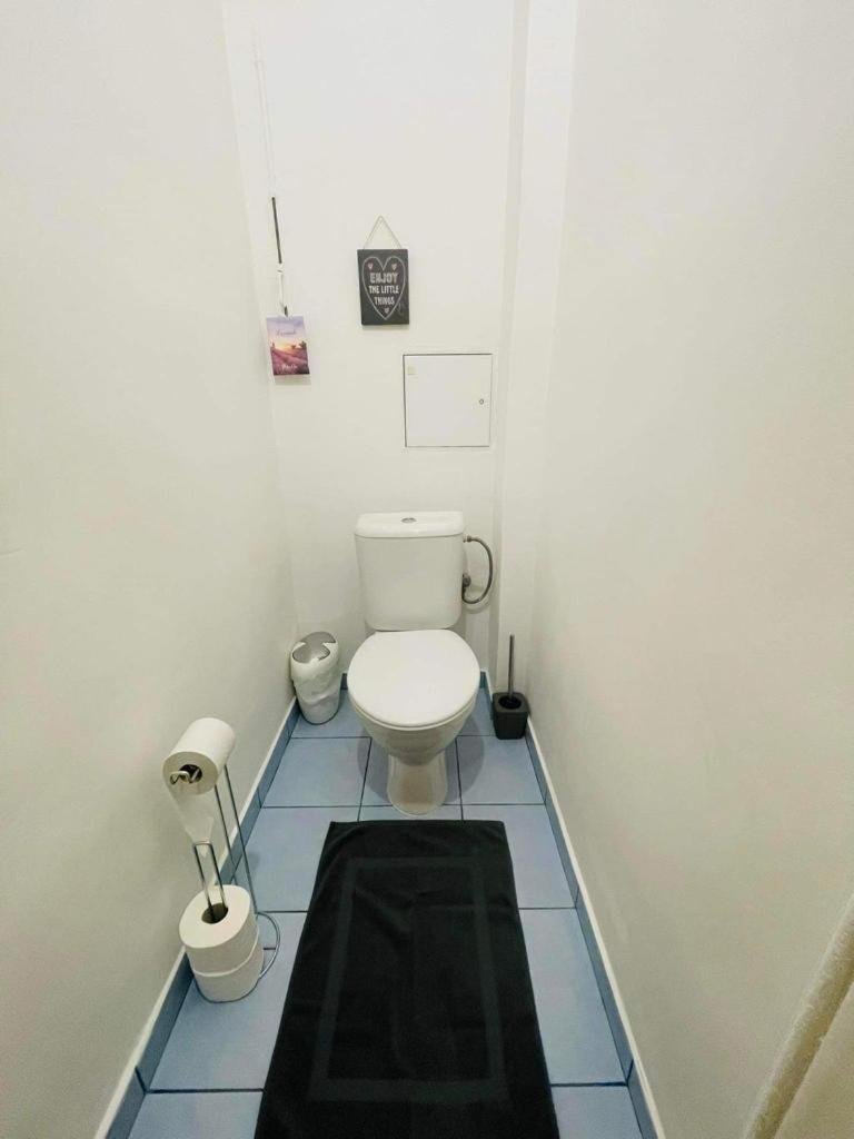 Lovely 2Bdr In Center, Wifi & Self-Check In Братислава Экстерьер фото